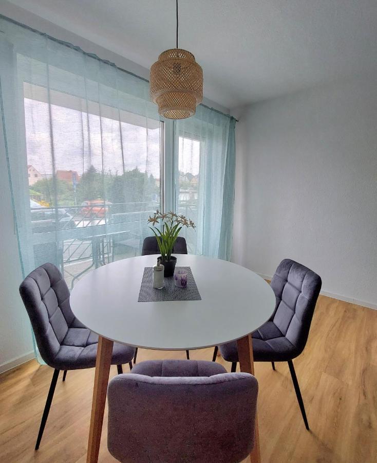 Moderne Wohnung Mit Vollausstattung In Ruhiger Lage, W-Lan Grossrohrsdorf Exteriör bild