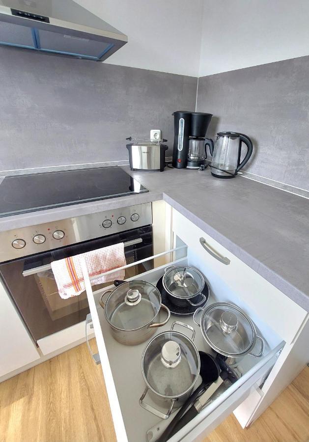 Moderne Wohnung Mit Vollausstattung In Ruhiger Lage, W-Lan Grossrohrsdorf Exteriör bild