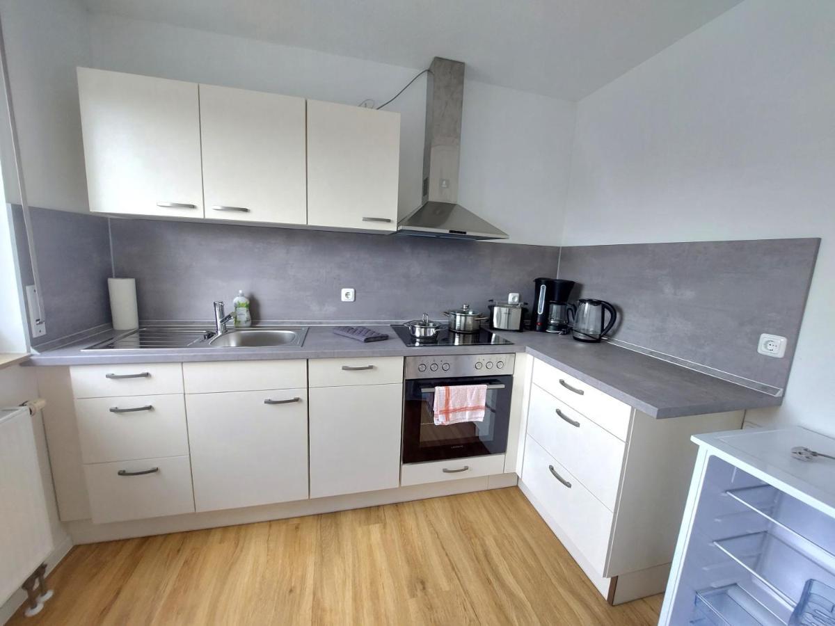 Moderne Wohnung Mit Vollausstattung In Ruhiger Lage, W-Lan Grossrohrsdorf Exteriör bild