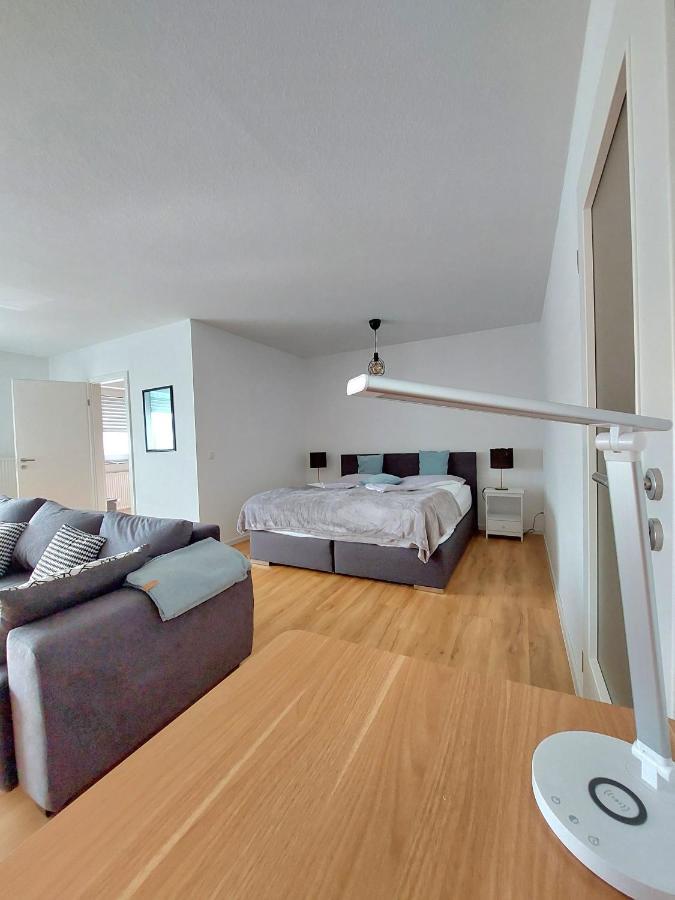 Moderne Wohnung Mit Vollausstattung In Ruhiger Lage, W-Lan Grossrohrsdorf Exteriör bild